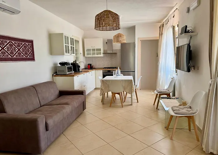 Morena With Exclusive Swimming Pool And Large Garden Villa *