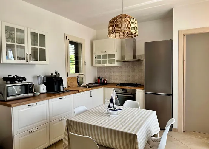 Morena With Exclusive Swimming Pool And Large Garden Villa *