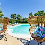 Morena With Exclusive Swimming Pool And Large Garden *