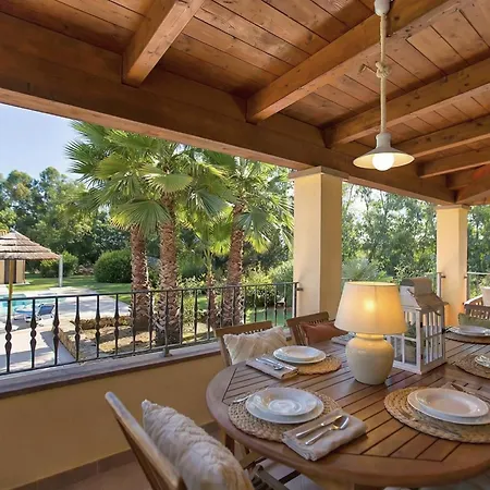 Morena With Exclusive Swimming Pool And Large Garden Villa *