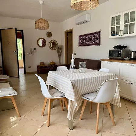 Morena With Exclusive Swimming Pool And Large Garden