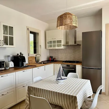 Morena With Exclusive Swimming Pool And Large Garden Villa *