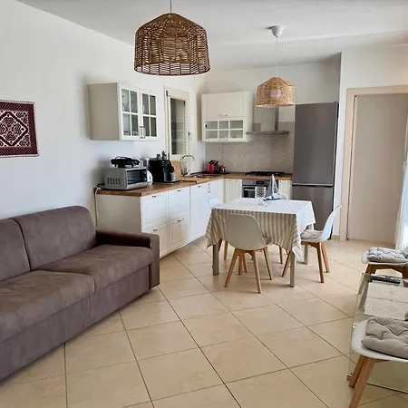 Morena With Exclusive Swimming Pool And Large Garden