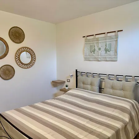 Morena With Exclusive Swimming Pool And Large Garden