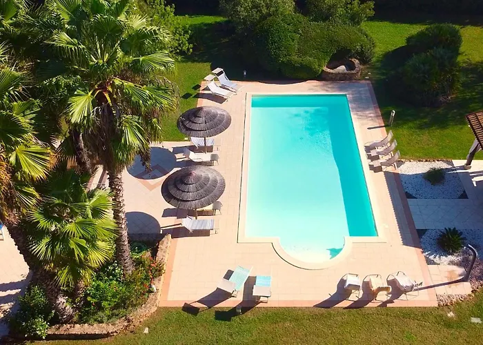 Morena With Exclusive Swimming Pool And Large Garden Villa Alghero