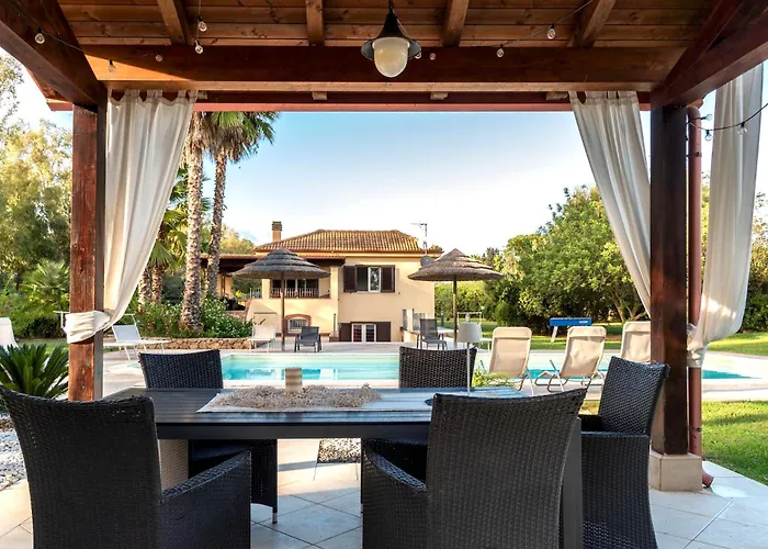 Morena With Exclusive Swimming Pool And Large Garden * Alghero