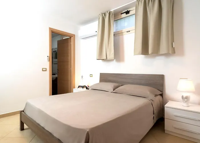 Morena With Exclusive Swimming Pool And Large Garden