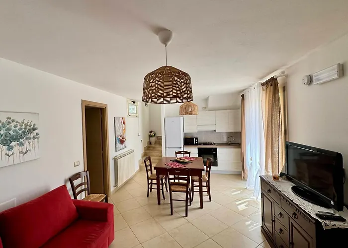 Morena With Exclusive Swimming Pool And Large Garden Villa